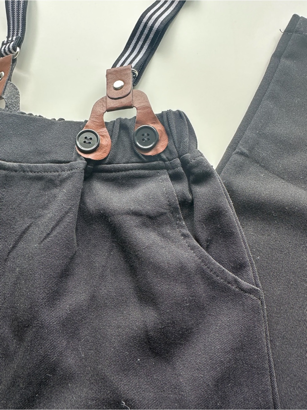 4 PC Suit Shirt Vest Suspenders and Pants - Picture 7 of 7